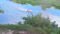 Popłynęli pontonem z Polski do Rosji. Ostrzeżenia mieli za nic