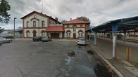 Maszynista wyszedł do łazienki, kierownik pociągu przejął stery i... odjechał