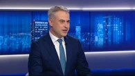 "Jeżeli będzie uważał, że rządzi, to dostanie po łapach". Wicepremier o Nawrockim