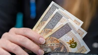 Wielu Polaków dostanie 800 zł od ZUS w lipcu. To dla "spóźnialskich"