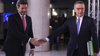 Portugal : au second tour de la présidentielle, un modéré favori face à l'extrême droite