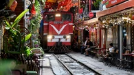 L'instant + : la rue du train à Hanoï, un lieu unique sauvé par le tourisme