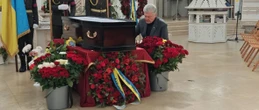 "Він мріяв про Україну в Євросоюзі, і ми маємо це здійснити" - Порошенко на прощанні з Ярославом Рущишиним