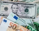 НБУ оновив курс валют на 13 травня: гривня зміцнилася