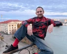 "Важко спілкуватися" - Валерій Харчишин розповів про стосунки з молодшим сином