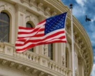 Адміністрація Трампа звинувачує демократів у шатдауні, який коштує країні мільярди