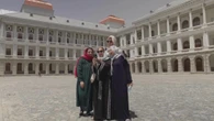 Afghanistan, viaggi al femminile: guida e turiste donne sfidano i divieti
