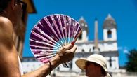 Italia ed Europa roventi: 46 gradi in Spagna, 40 in Francia e Italia. Nel weekend calo di 6-8 gradi