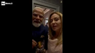 Modi regala a Meloni le caramelle Melody: i premier strizzano l'occhio ai social col meme Melodi