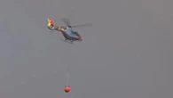 Rogo in rimessaggio barche a Fiumicino, vigili del fuoco al lavoro. Impegnati anche due elicotteri