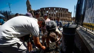 Allerta caldo in 16 città, oggi record di bollini rossi: ferragosto con il solleone