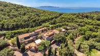 Raffaella Carrà, la sua mega villa all'Argentario è in vendita: 1.000 metri quadri da sogno