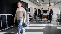 Nuova speranza per i pazienti con Parkinson: arriva la neurostimolazione per tornare a camminare