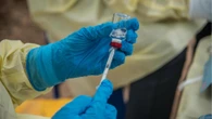 Ebola, Usa effettueranno test a viaggiatori da paesi colpiti. Trump, per ora confinata in Africa