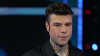 Sanremo 2025, é mistero sugli occhi di Fedez: lo sguardo é 