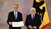 Germania, Merz è cancelliere. Il giuramento dei 17 ministri. Stasera la prima riunione del governo