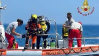 Bayesian, pronta la maxi gru galleggiante che recupererà lo yacht di Mike Lynch