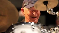 Malore sul palco, il leggendario batterista jazz Gianni Cazzola muore a 88 anni