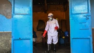 Preoccupazioni per ebola, intanto dilagano morbillo e pertosse