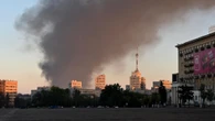 Starmer, uranio per le centrali a Kiev e nuove sanzioni. L'Ue apre percorso di adesione dell'Ucraina