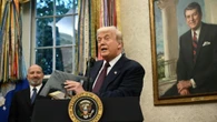 Trump: "Buone chance per colloqui con Putin, poi a tre con Zelensky". Domani le sanzioni a Mosca
