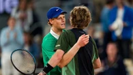 L'ultimo errore di Rublev e la partita è persa: l'abbraccio sconsolato con Sinner