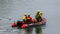 Cremona, auto con una persona a bordo affonda nel Po, recupero in corso
