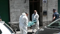 Madre e figlia trovate morte in casa a Torino, ipotesi omicidio-suicidio