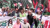 A Milano la manifestazione più grande d'Italia per il 25 aprile, ma anche tensioni e polemiche