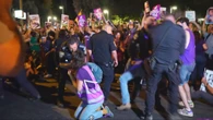 Tel Aviv, in migliaia in piazza in sostegno alla popolazione palestinese