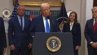 Donald Trump: “Il paracetamolo è associato al rischio di autismo, donne incinte non lo assumano”