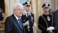 Mattarella alza la voce sui conflitti in corso: "Guerre senza regole violano il diritto umanitario"