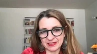 La scrittrice Chiara Mezzalama: "La giusta distanza per uscire dalle relazioni tossiche"
