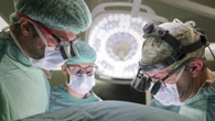 A ottantant'anni dona il rene e un nuovo futuro alla figlia: l'operazione ad Udine