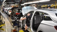 Stellantis, stop alle auto all'idrogeno. E il titolo perde il 4% sui mercati 