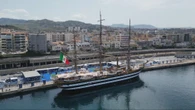 L'Amerigo Vespucci fa tappa a Napoli, tutto esaurito per ammirare lo straordinario veliero