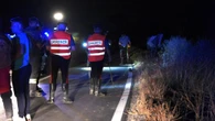 Fuggono al posto di blocco e si schiantano, muore un 16enne