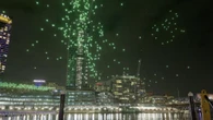 Droni fuori controllo durante uno show precipitano nel porto di Sydney