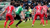 Serie A, gli anticipi del venerdì: alle 18.30 Cremonese-Sassuolo, alle 20.45 Lecce-Milan