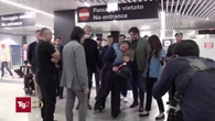 Flotilla, Carotenuto e Mantovani arrivati a Fiumicino: il racconto delle violenze subite