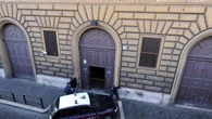 Carceri, la denuncia: "Picchiato e sequestrato per due giorni da altri detenuti a Regina Coeli"