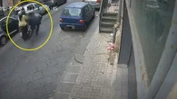 Catania, non si ferma all'alt e travolge vigile urbano: identificato il motociclista