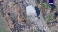 Drone "Yug" distrugge in Pov un veicolo trasporto truppe blindato ucraino
