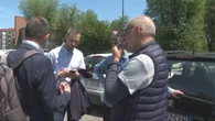 Nello stabilimento di Mirafiori, dove gli operai non si possono permettere l'e-car che producono