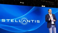 Firmato dopo 6 mesi di trattative il contratto Stellantis: in 4 anni 350 euro in più per dipendenti