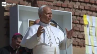 Il Papa: "Basta parole d'odio e bullismo, vogliamo la pace"
