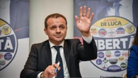 Malore durante un comizio, Cateno De Luca ricoverato in ospedale a Messina