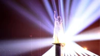Eurovision, ecco come Delta Goodrem (Australia) “vola” sopra il pianoforte