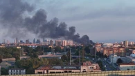 Fiamme e fumo su Milano, brucia un deposito BRT