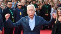 Tuttifrutti. Interviste a Michael Douglas e Julianne Moore. L'Italiana in Algeri all'Opera di Roma